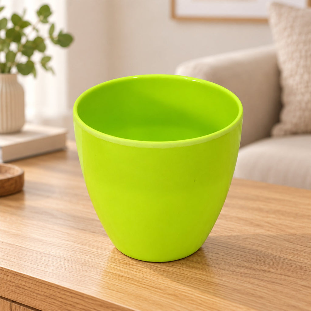 Decorative Plastic Flower Pot With Smooth Finish For Indoor And Outdoor Plants